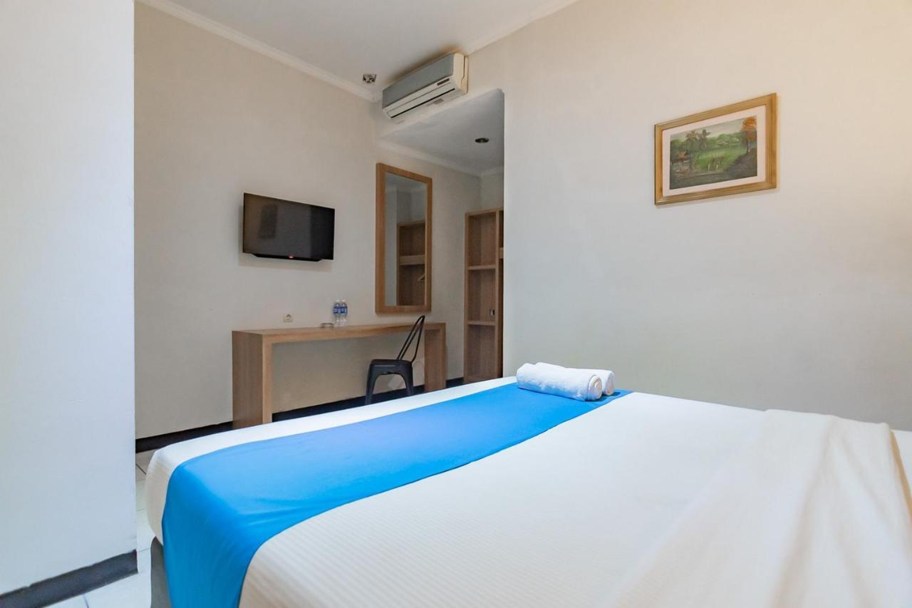 Cihampelas Hotel 2 RedPartner Bandung Exterior foto